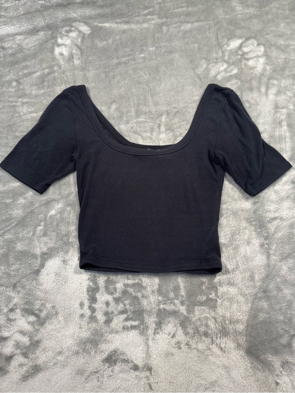 Black Lululemon Scoop Neck Crop Top